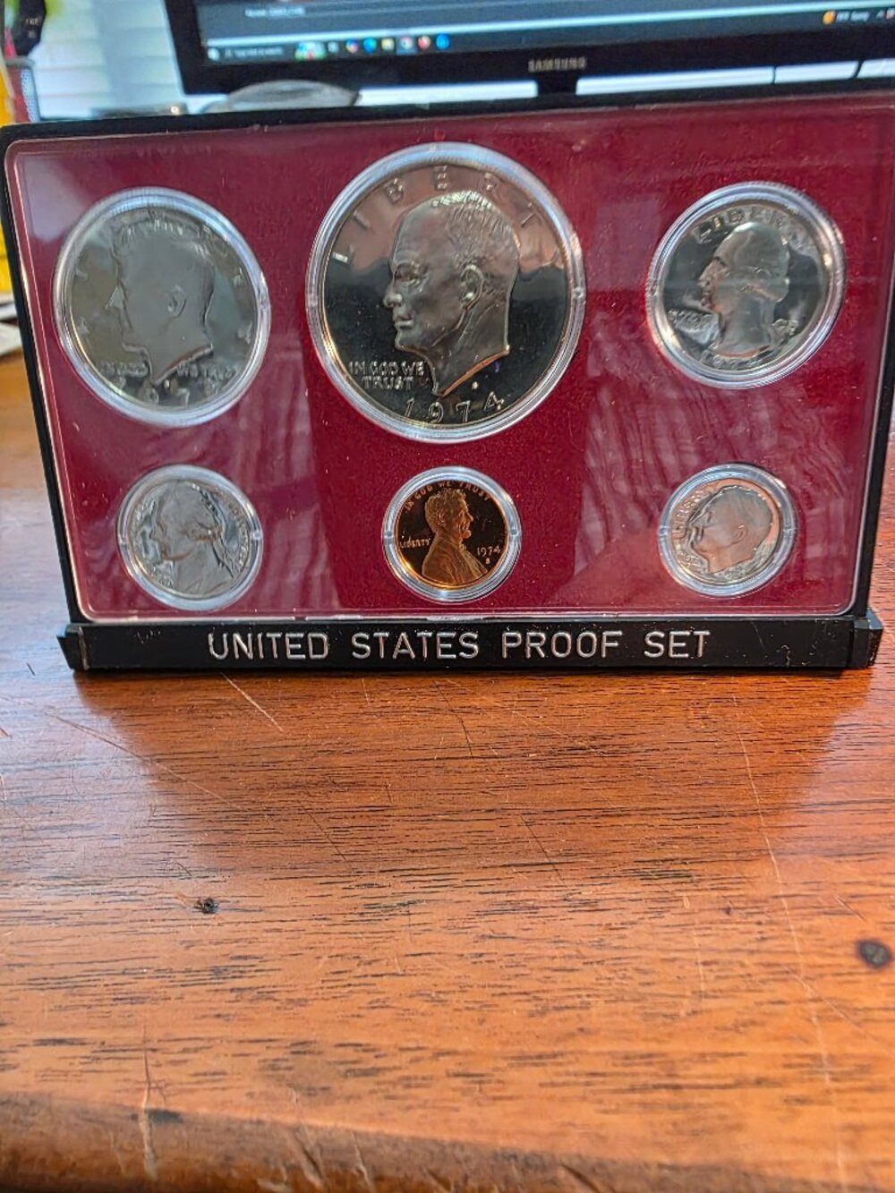 1974 S UNITED STATES PROOF SET OF COINS, NEW